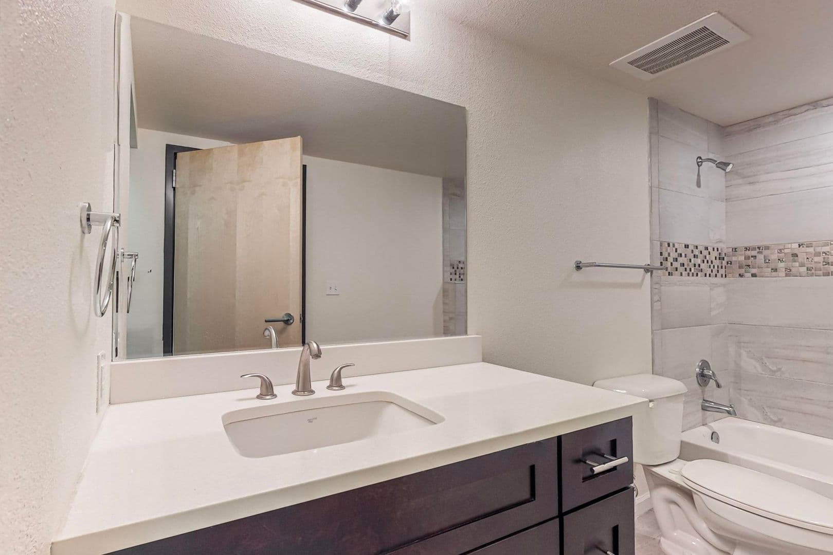 Albuquerque House: 524 Central Avenue SW Unit 507