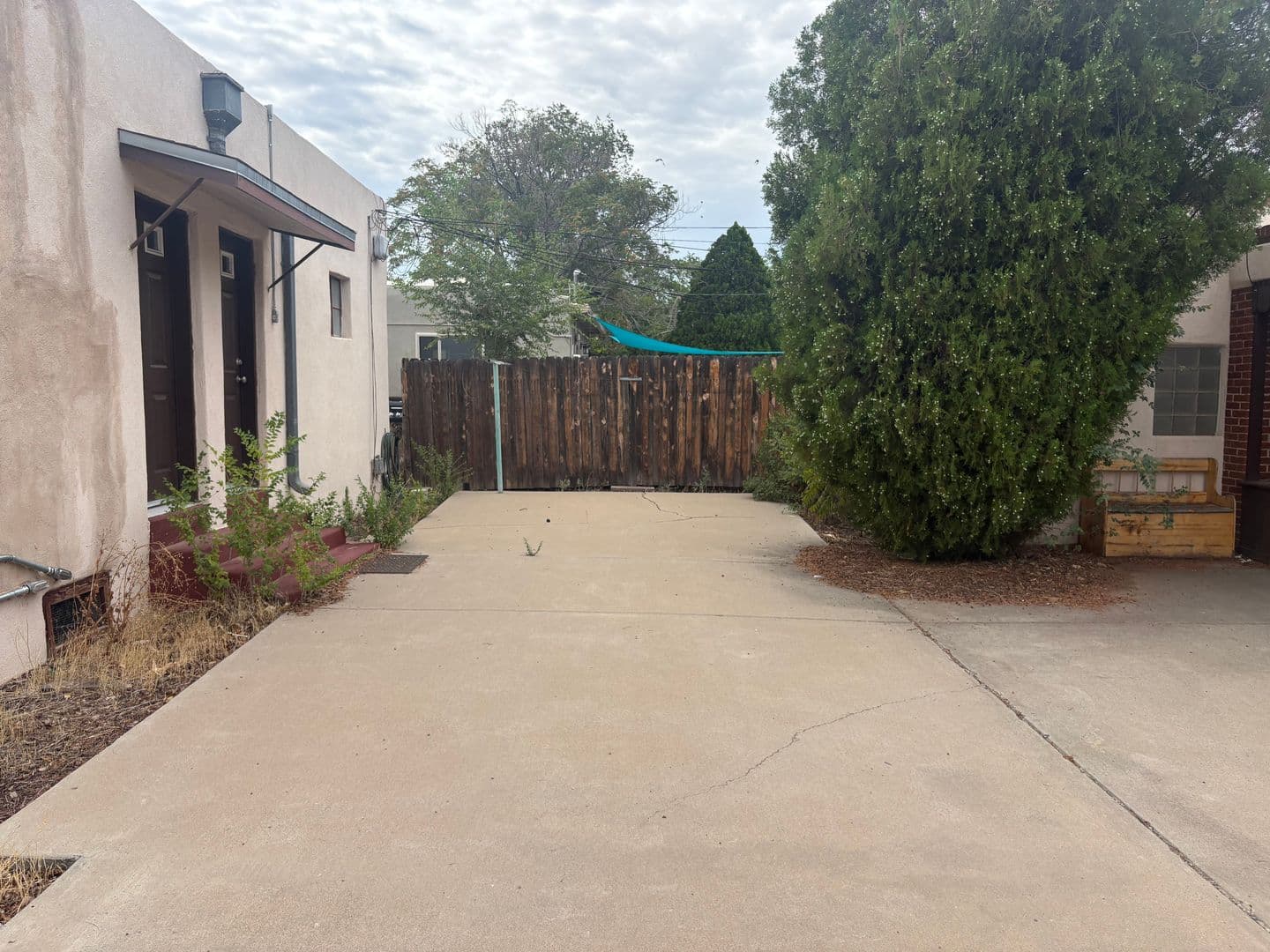 Albuquerque Apartment: 223 Solano Dr NE
