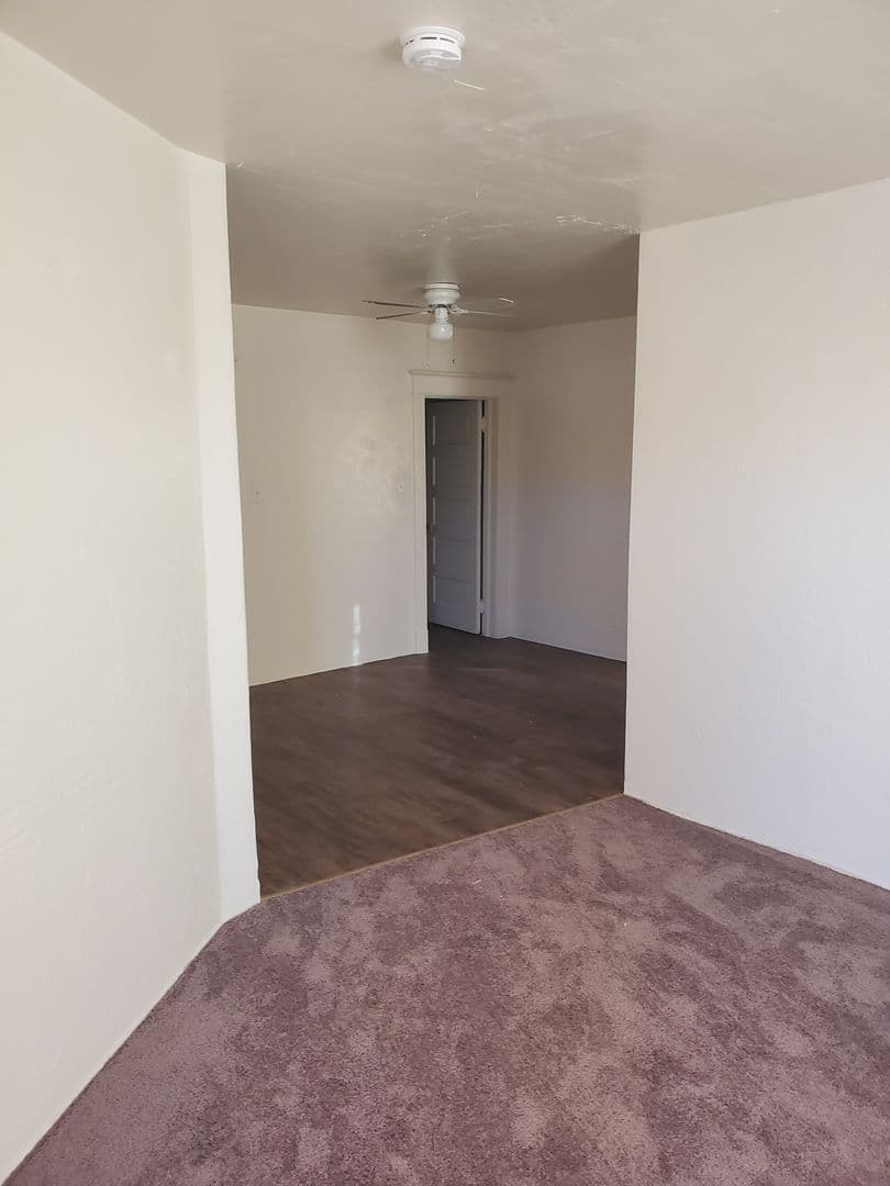 Albuquerque Apartment: 802 Walter Street SE