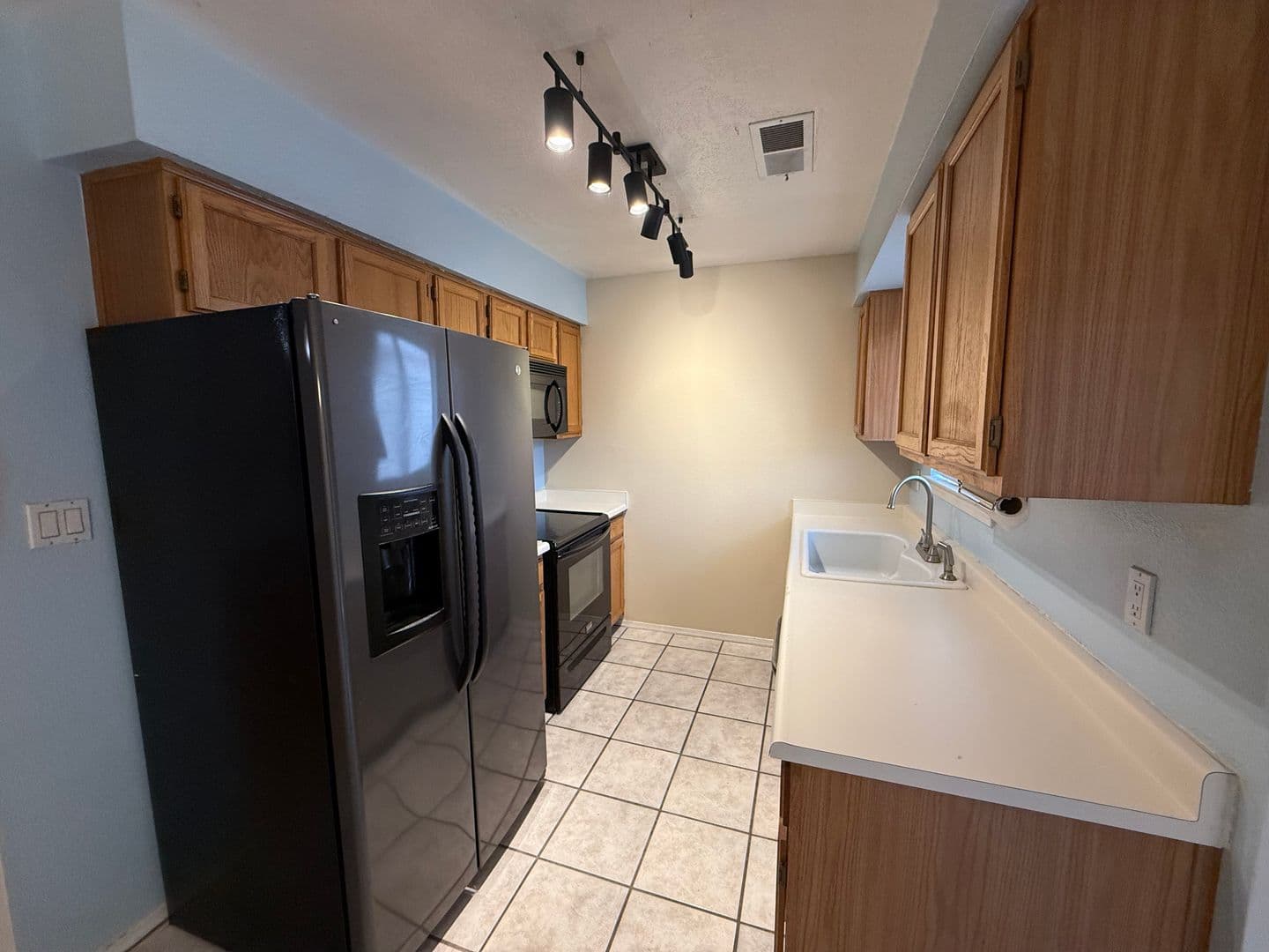 Albuquerque House: 7301 Minehead St. NW