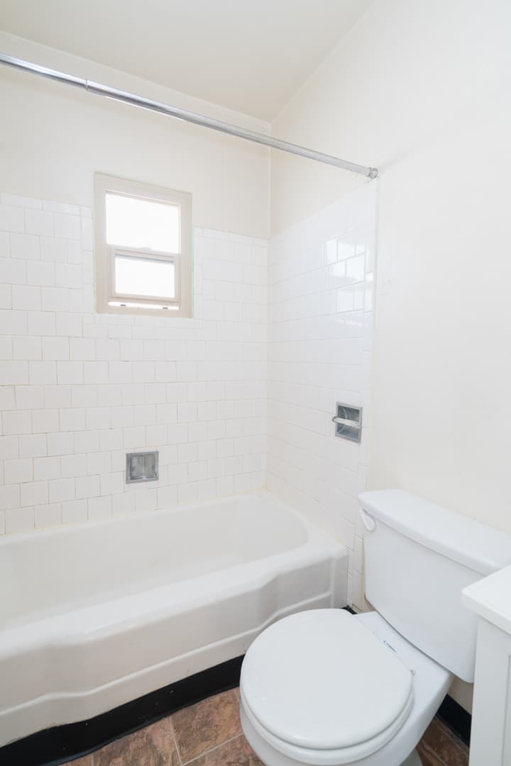 Albuquerque Apartment: 1217-1223  Dr Martin Luther King Jr Ave NE