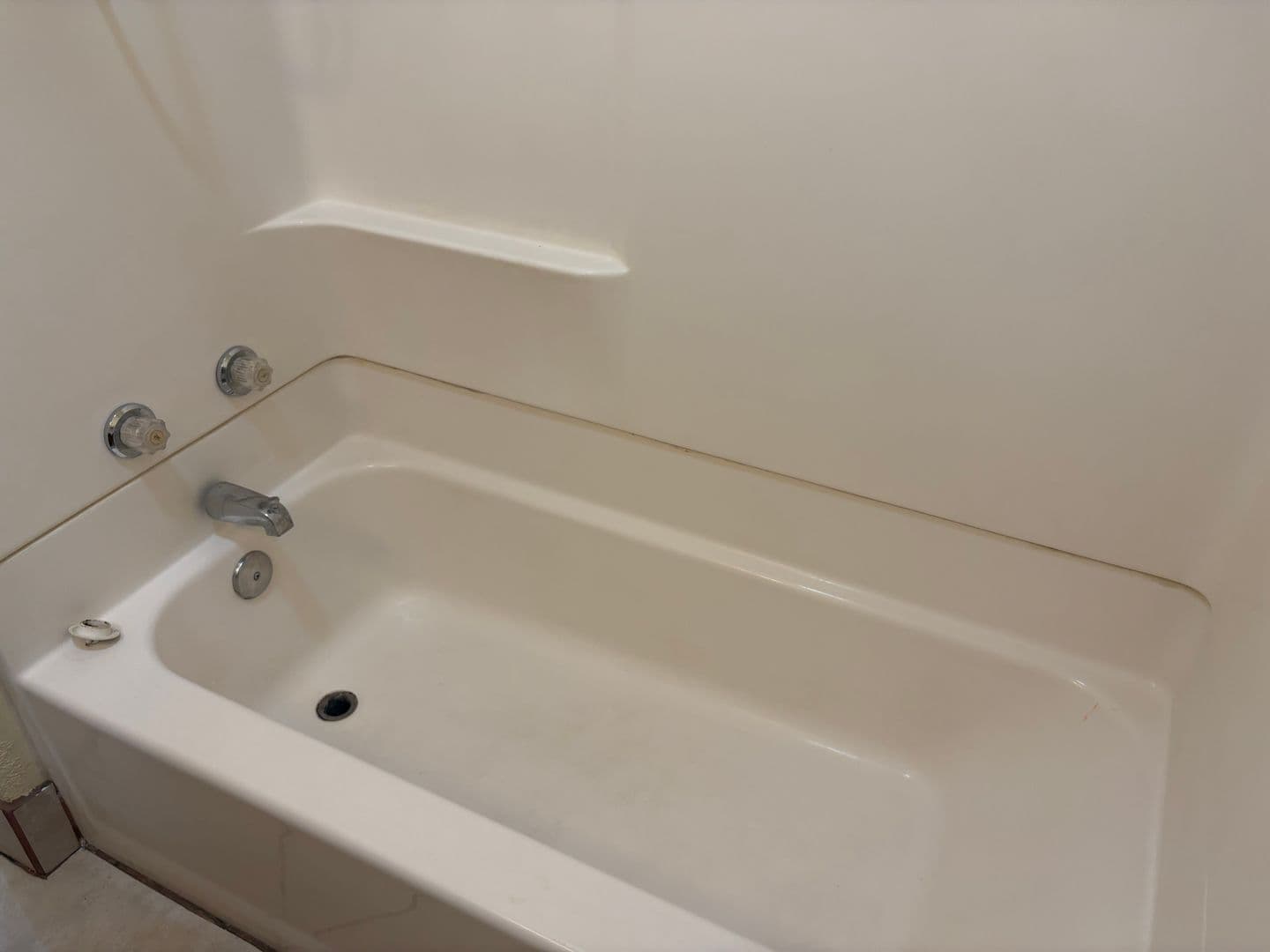Albuquerque Apartment: 223 Solano Dr NE