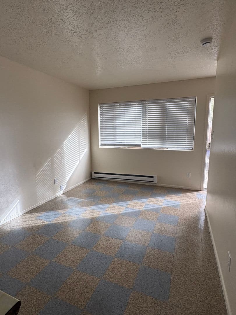 Albuquerque Apartment: 504 Candelaria Blvd. NW
