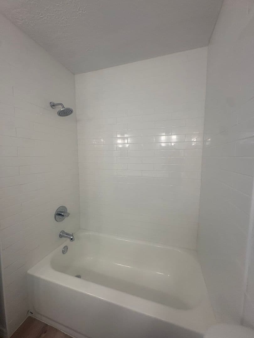 Albuquerque Apartment: 816 Coal Avenue SW