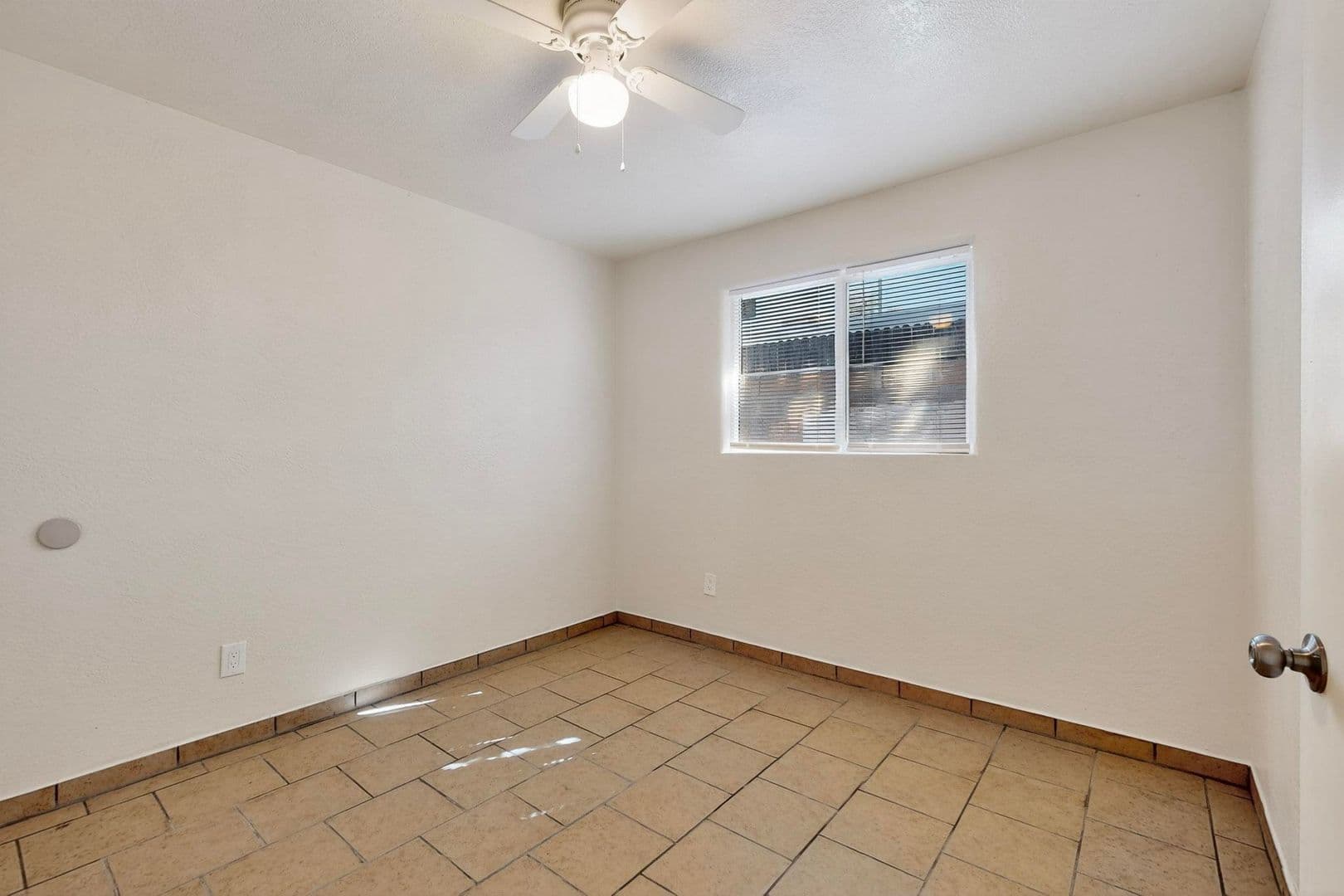 Albuquerque Apartment: Z540 Cardenas Dr SE