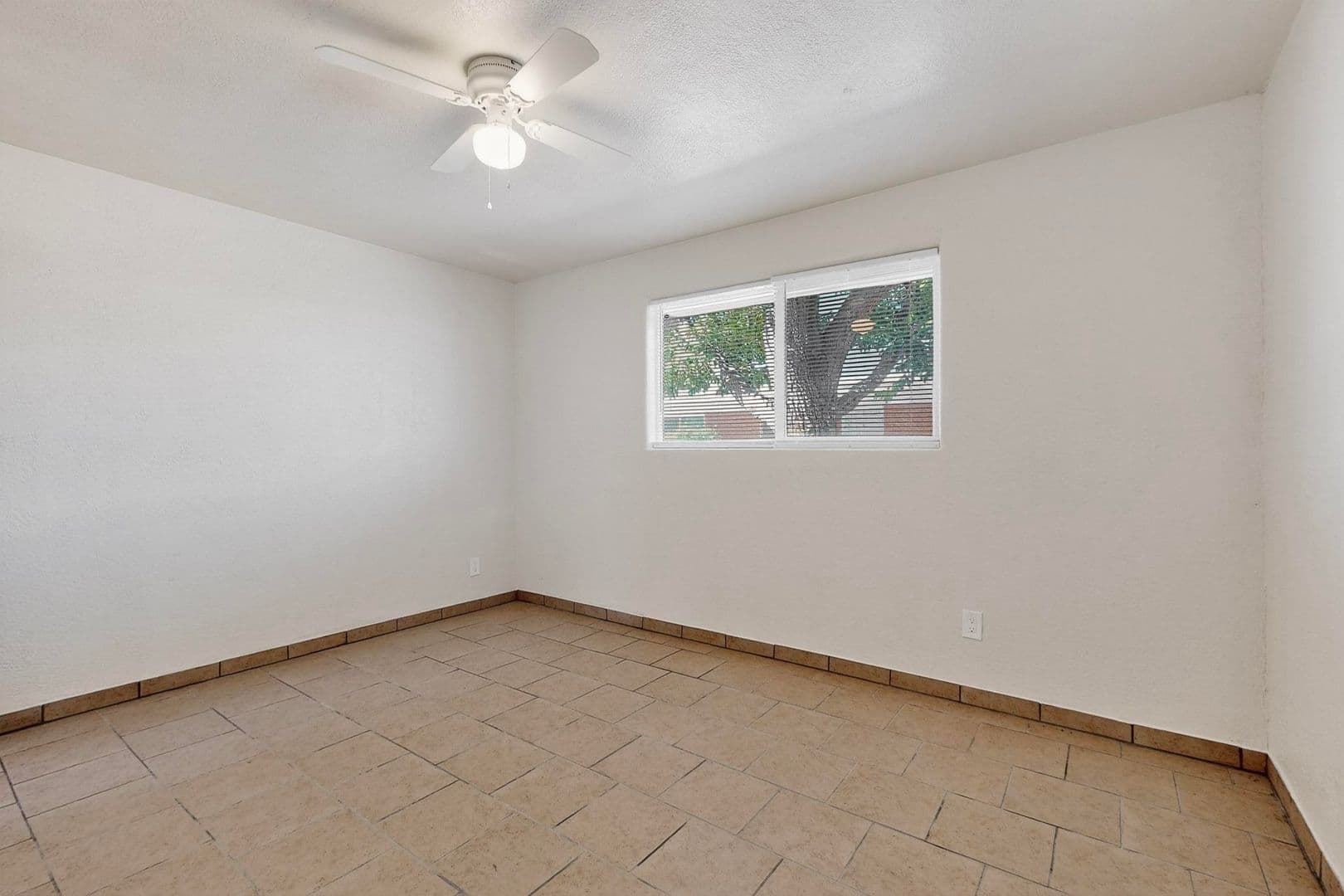 Albuquerque Apartment: Z536 Cardenas Dr SE