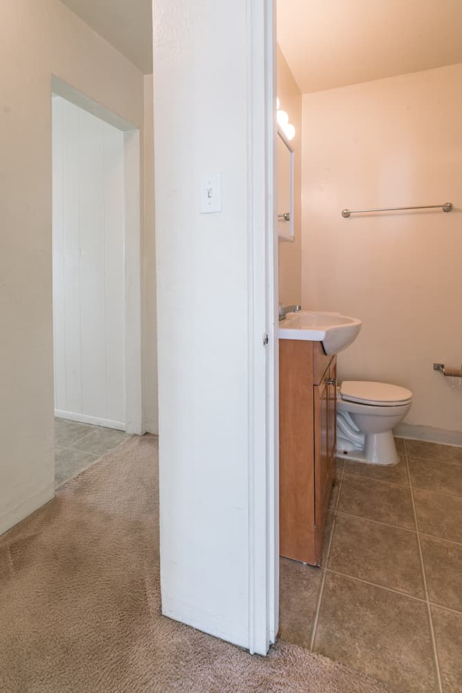 Albuquerque Apartment: 420 Jefferson St NE