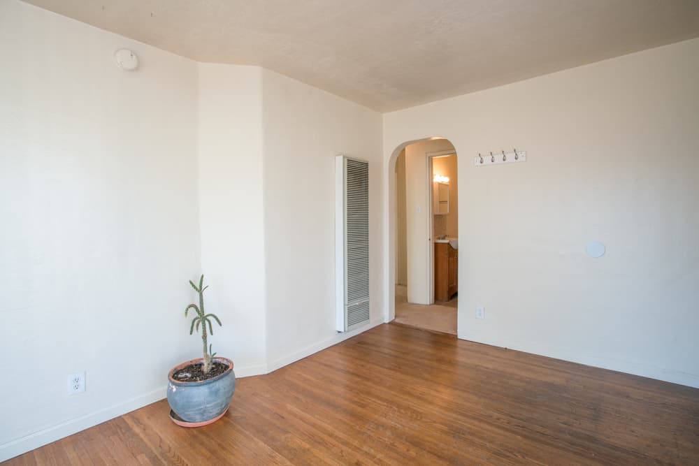 Albuquerque Apartment: 420 Jefferson St NE