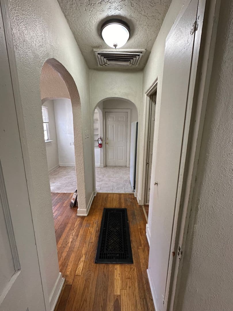 Albuquerque Apartment: Stanford/Silver