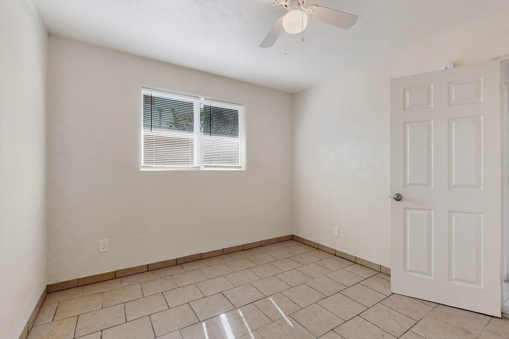 Albuquerque Apartment: Z536 Cardenas Dr SE