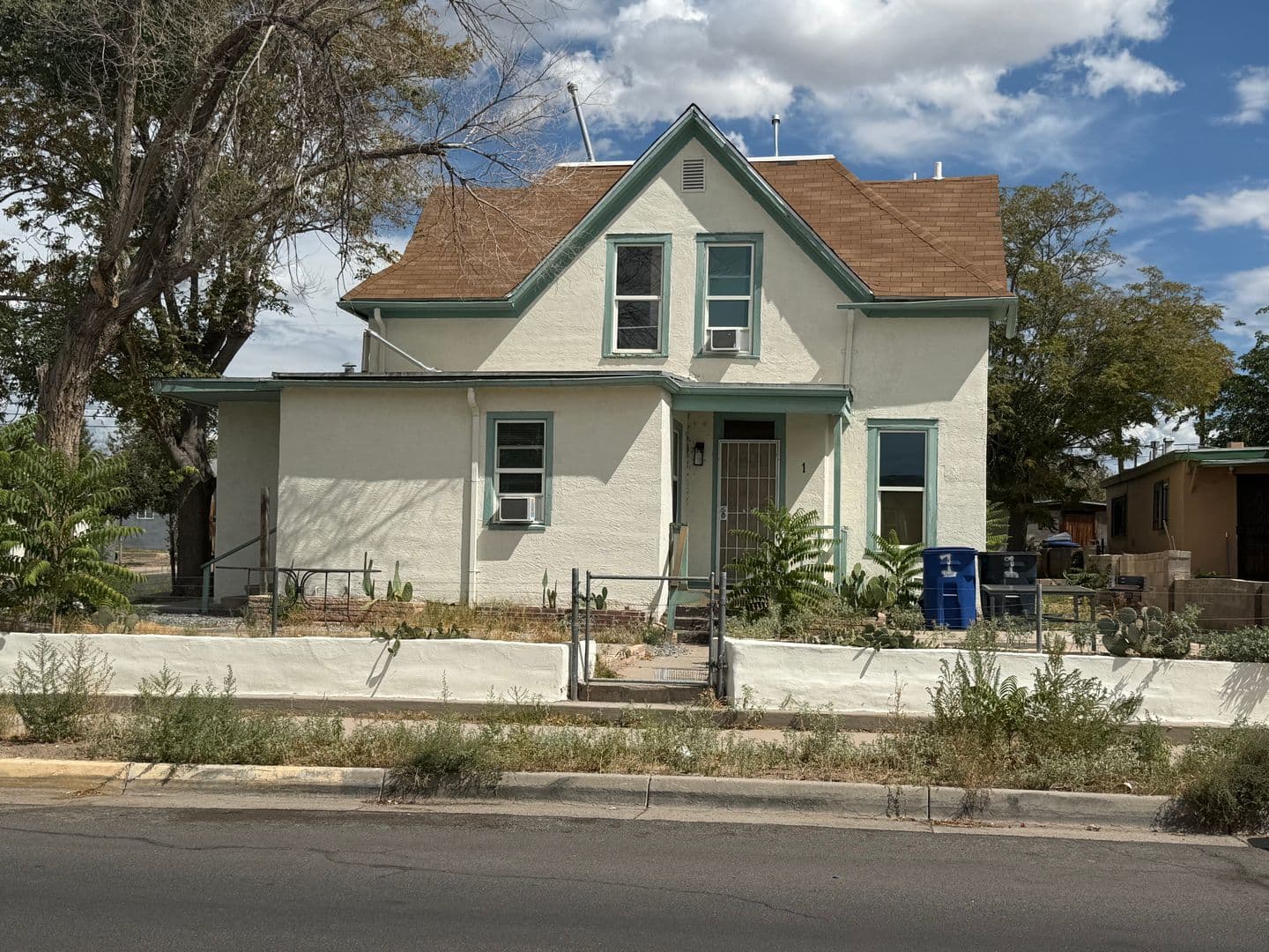 Albuquerque Apartment: 1102 Edith Blvd SE