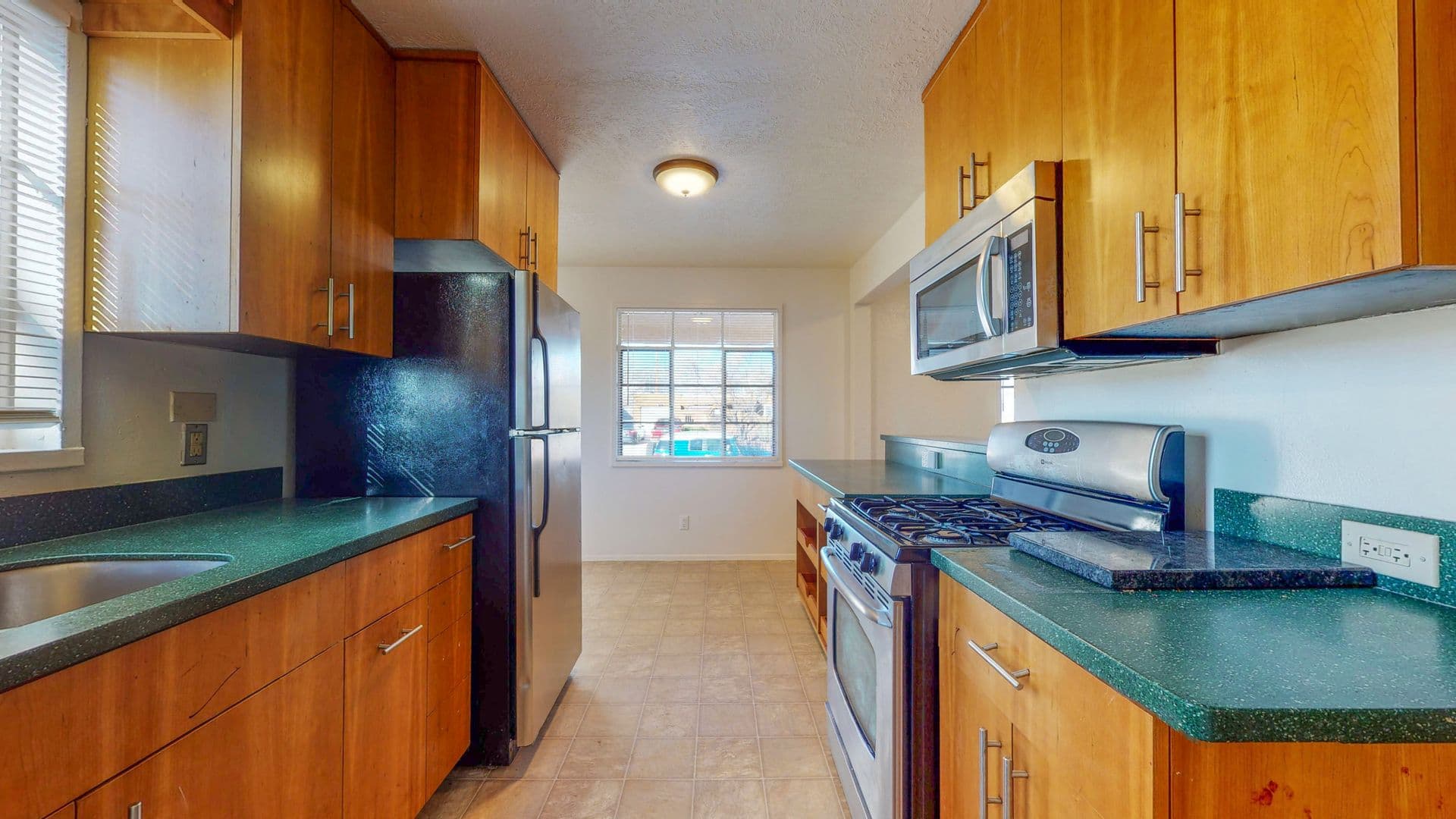 ALBUQUERQUE House: 6112 Zimmerman Avenue NE