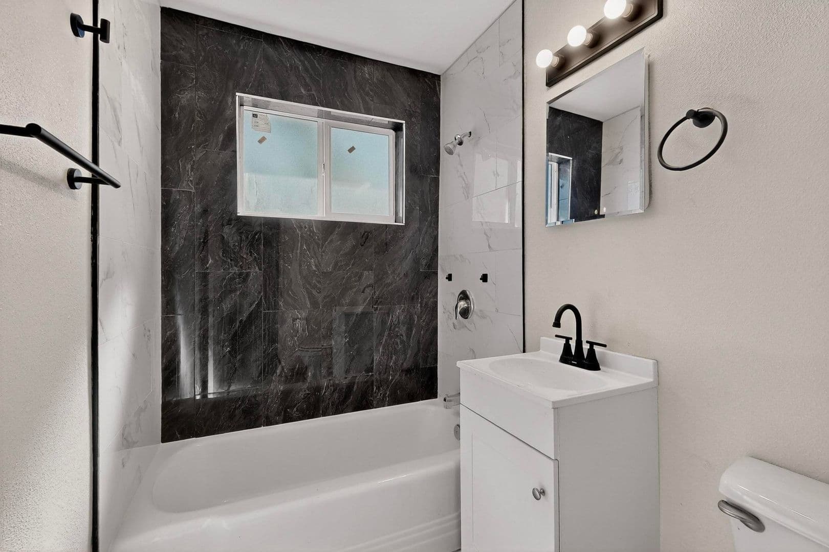 Albuquerque Apartment: Z540 Cardenas Dr SE