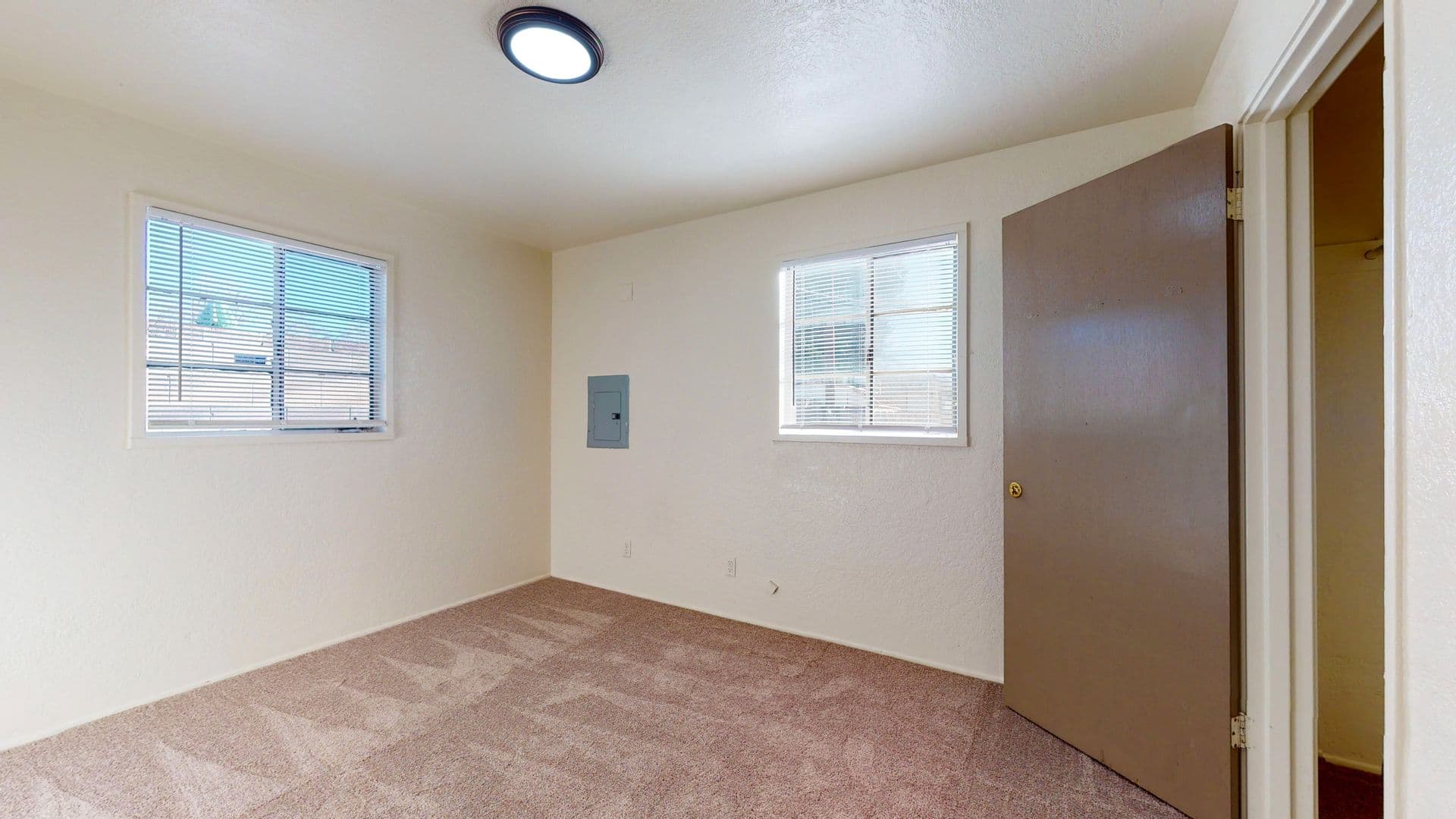 ALBUQUERQUE House: 6112 Zimmerman Avenue NE