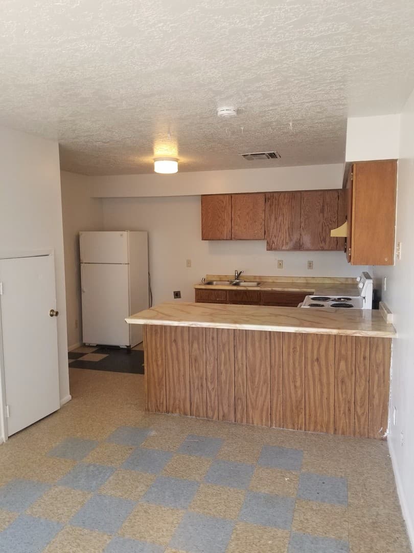 Albuquerque Apartment: 504 Candelaria Blvd. NW