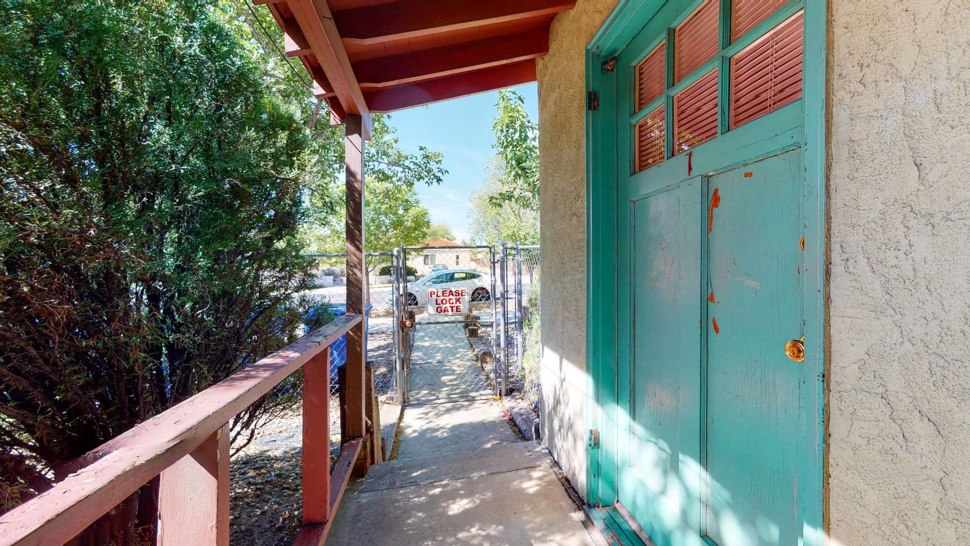 Albuquerque Apartment: 1816 Lead Avenue SE