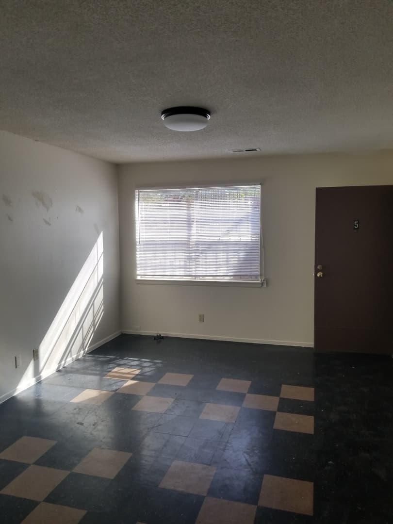 Albuquerque Apartment: 419 Vassar Dr SE