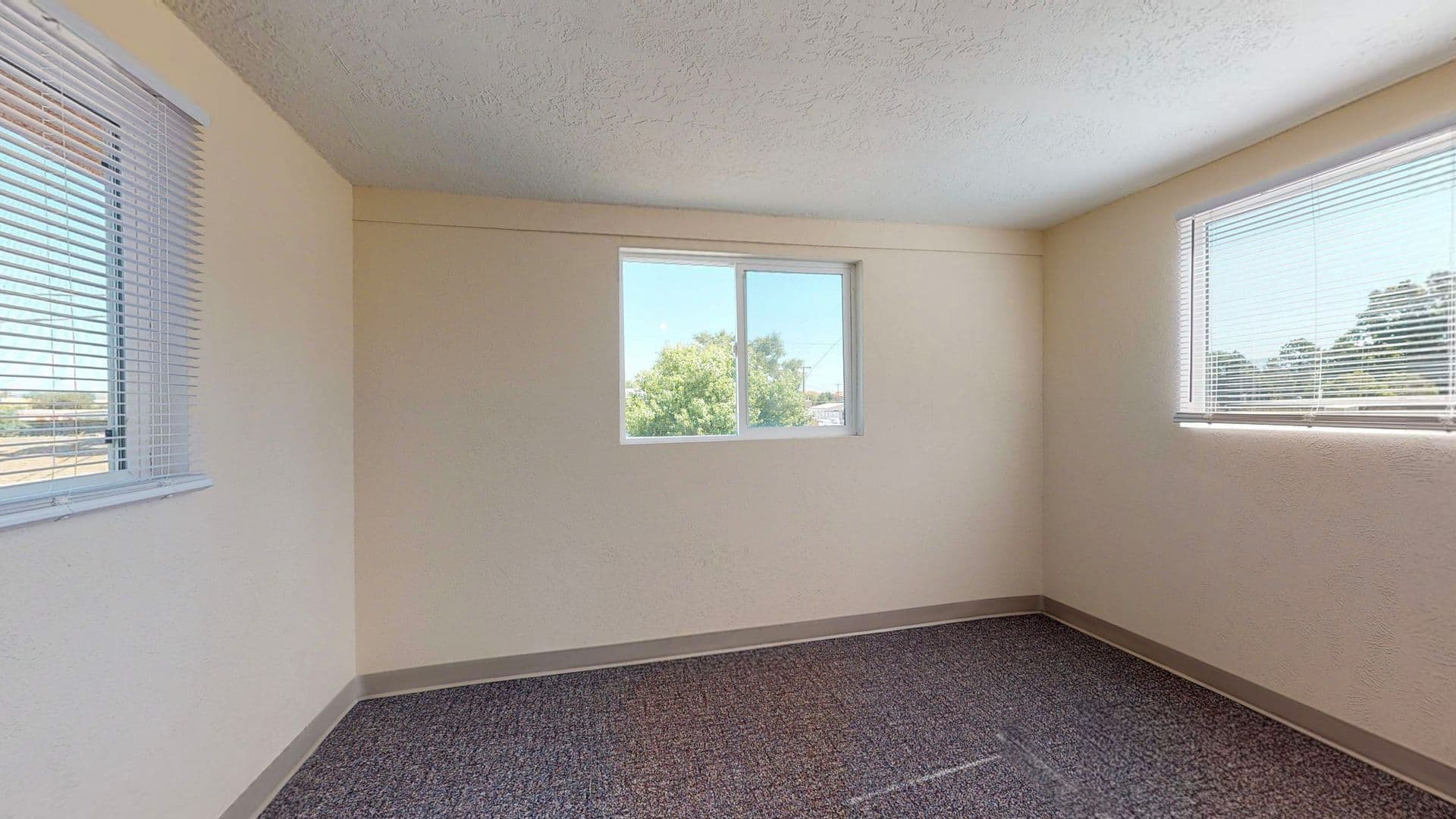 Albuquerque Apartment: 404 Prospect Ave NE