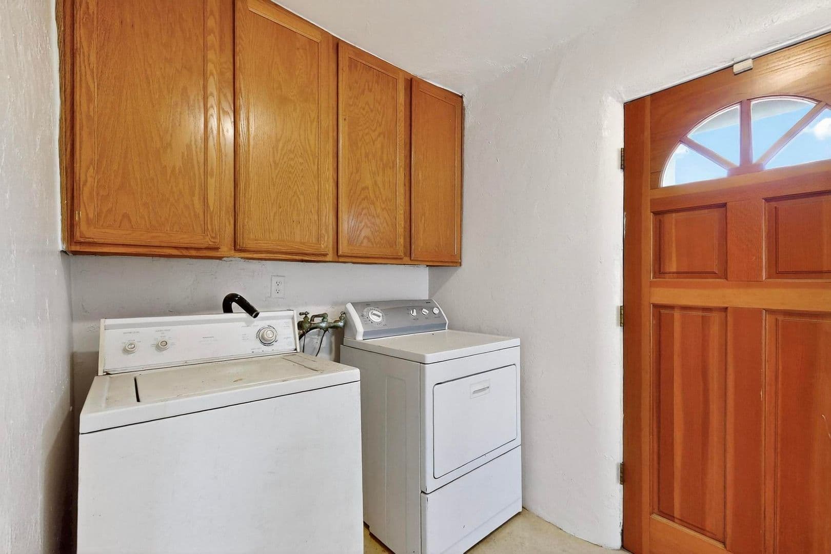 Albuquerque House: 5016 5th Street NW