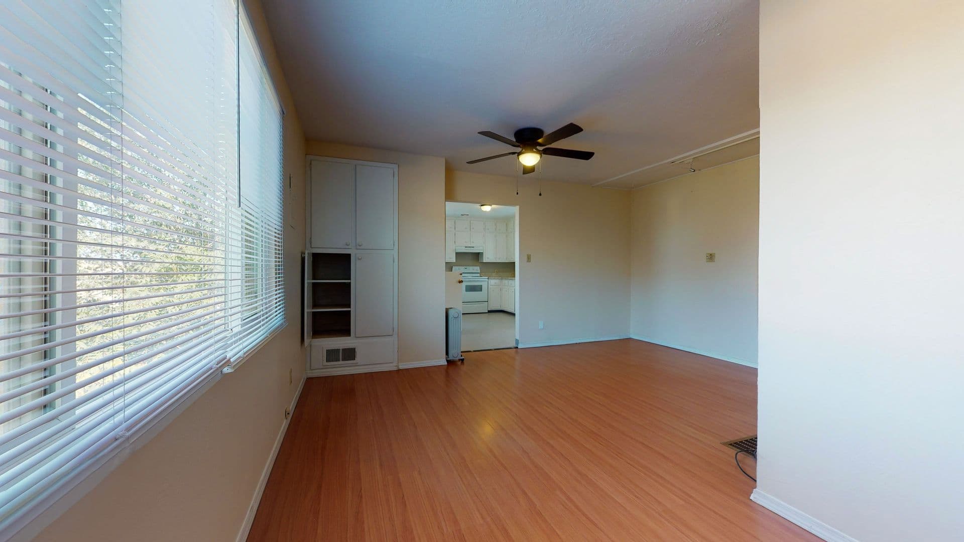 Albuquerque Apartment: 404 Prospect Ave NE