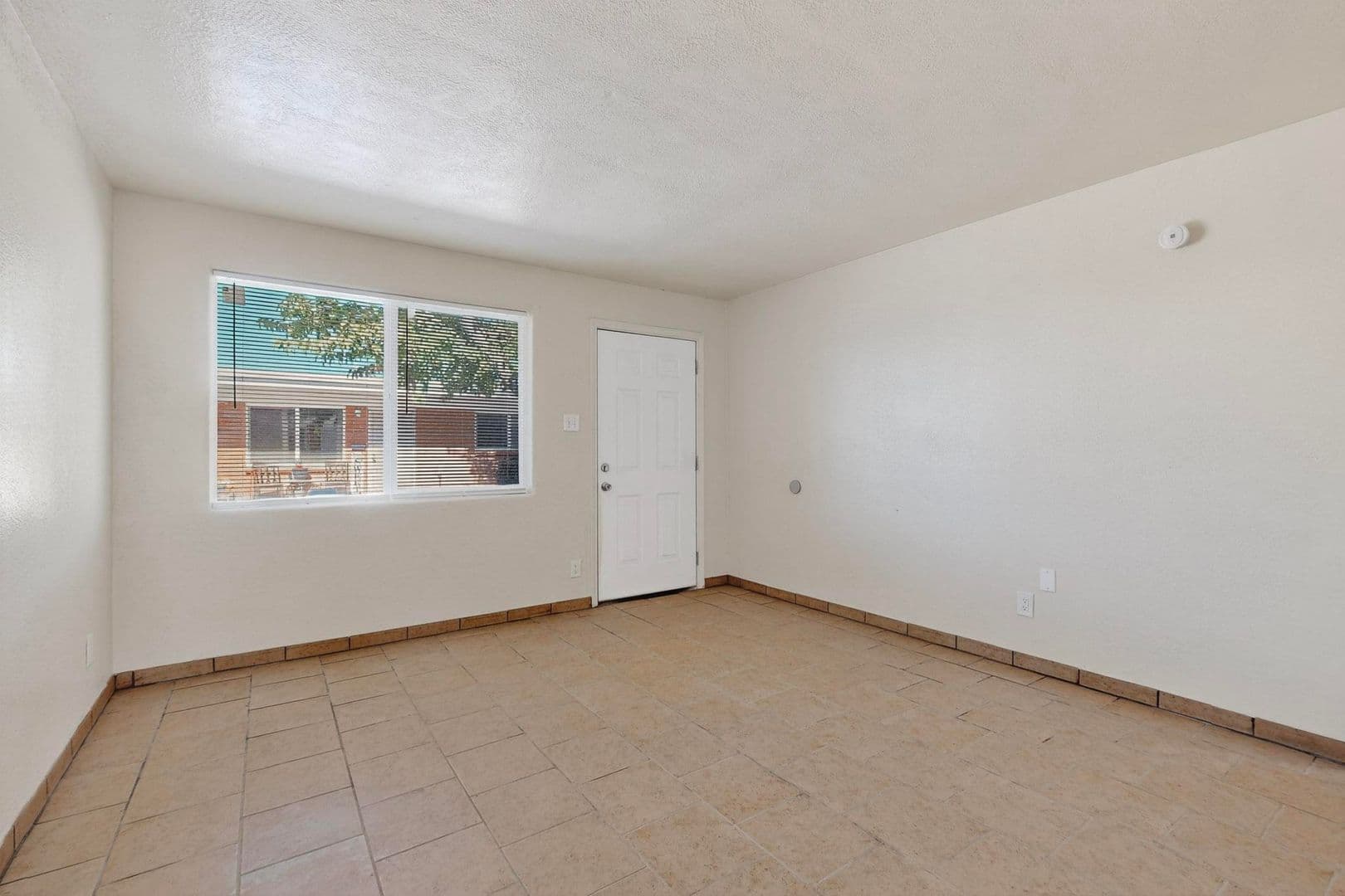 Albuquerque Apartment: Z536 Cardenas Dr SE
