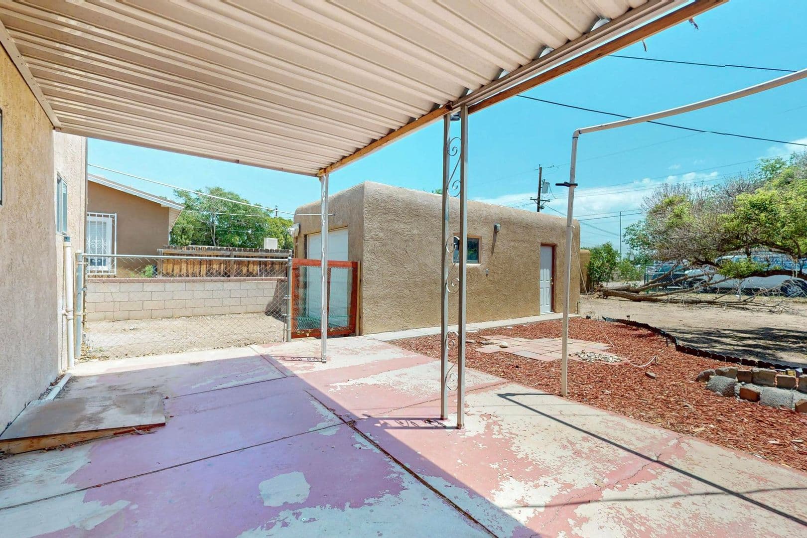 Albuquerque House: 5016 5th Street NW