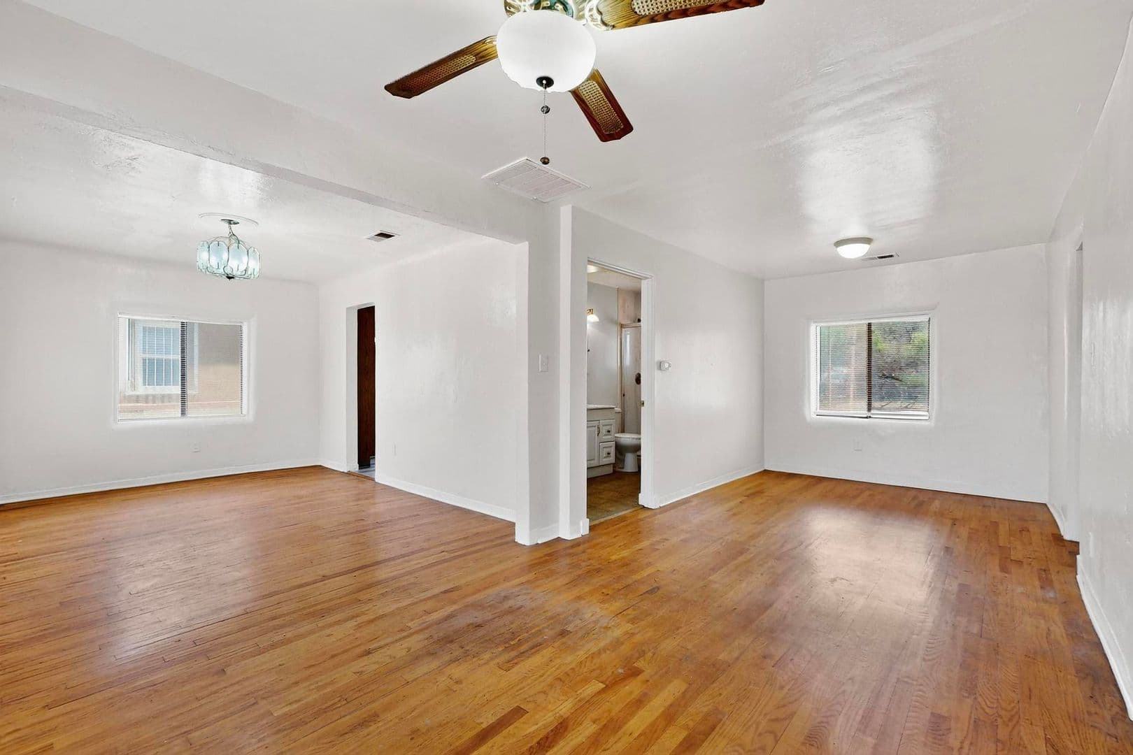 Albuquerque House: 5016 5th Street NW