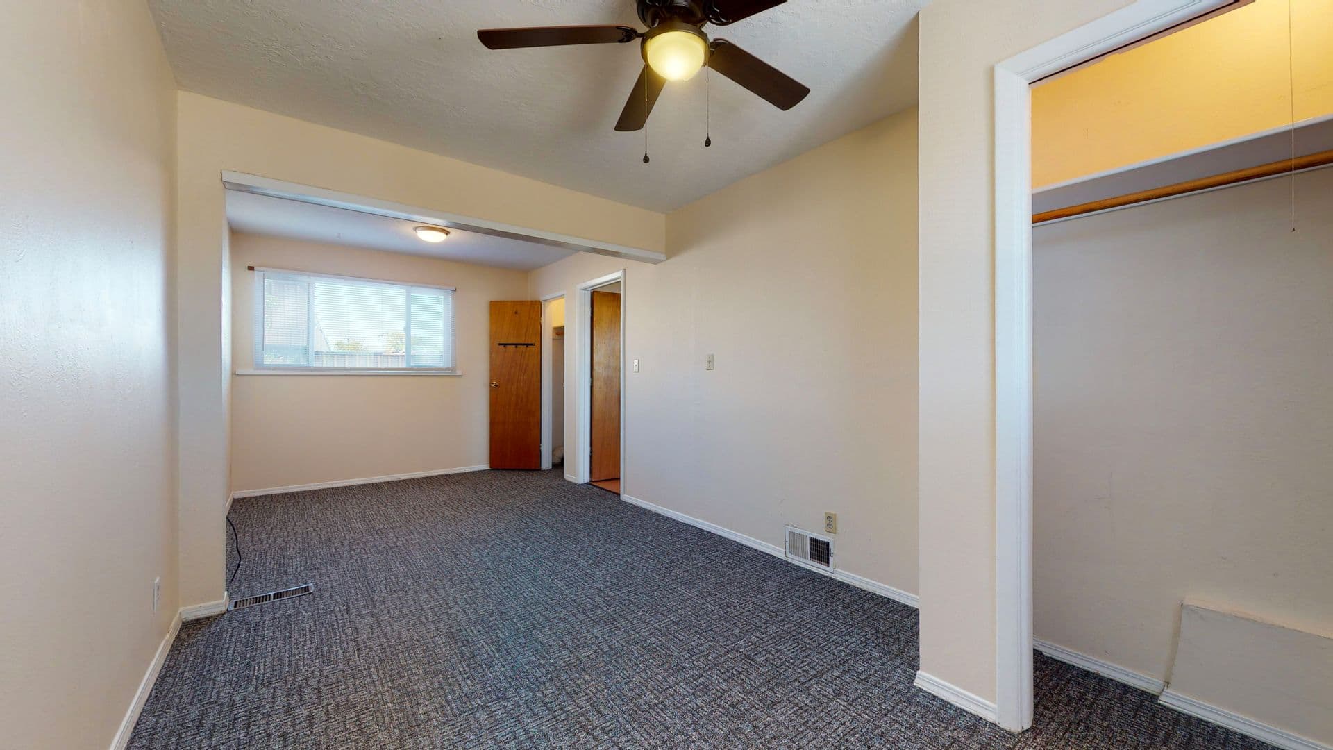 Albuquerque Apartment: 404 Prospect Ave NE