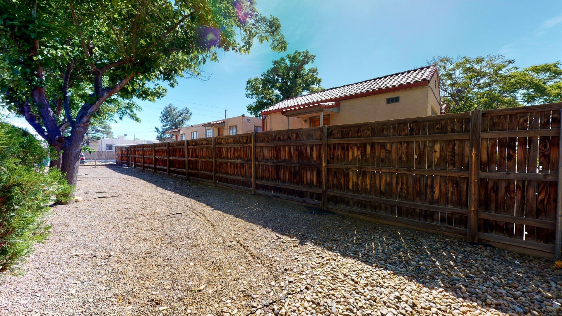 Albuquerque Apartment: 1816 Lead Avenue SE