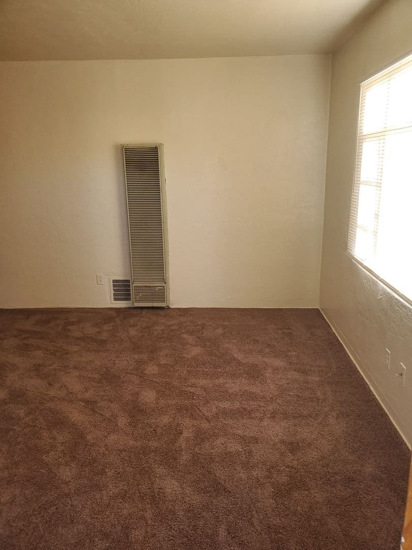Albuquerque Apartment: 802 Walter Street SE