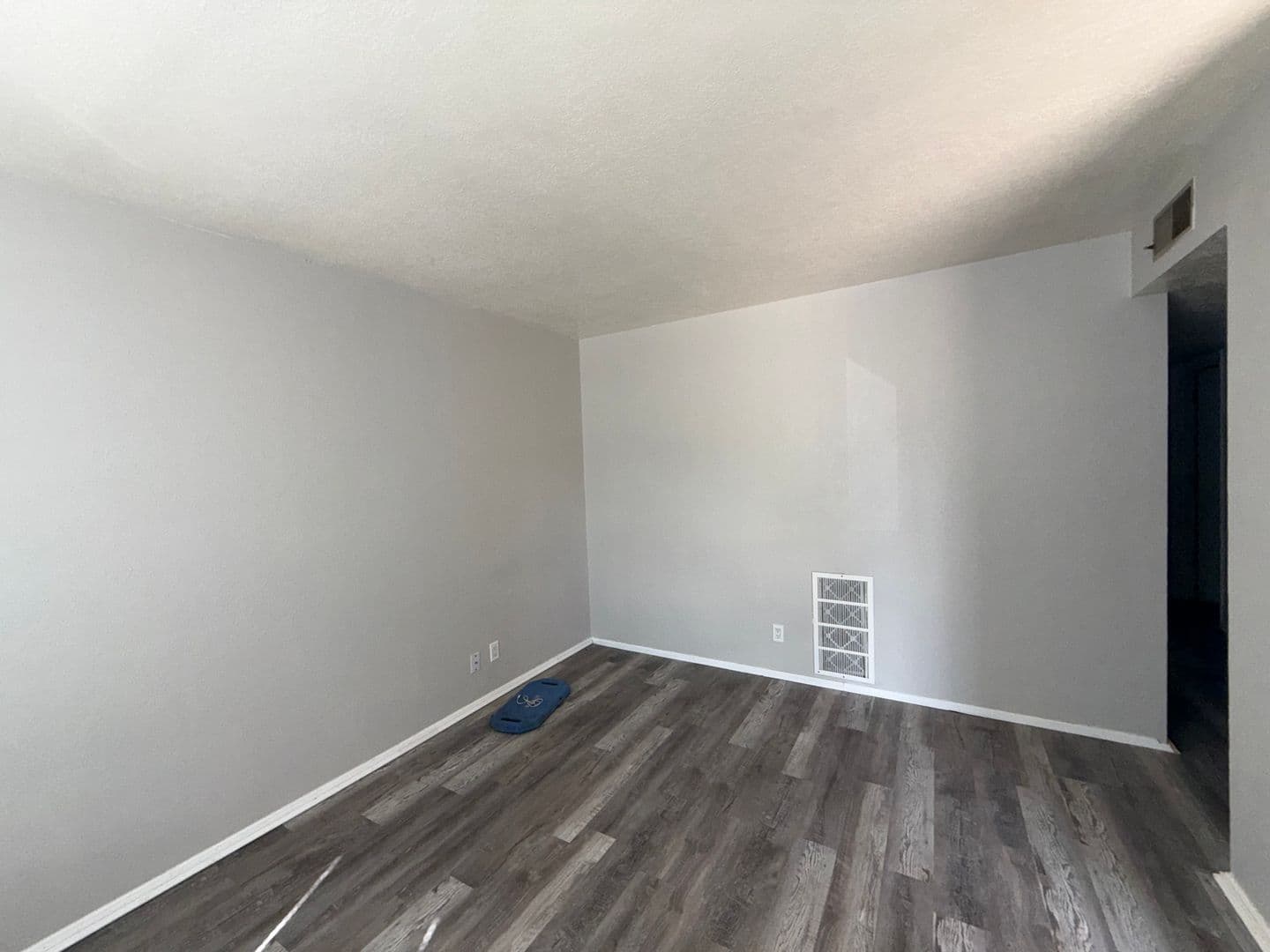 ALbuquerque Apartment: 11105 Ventura Place NE