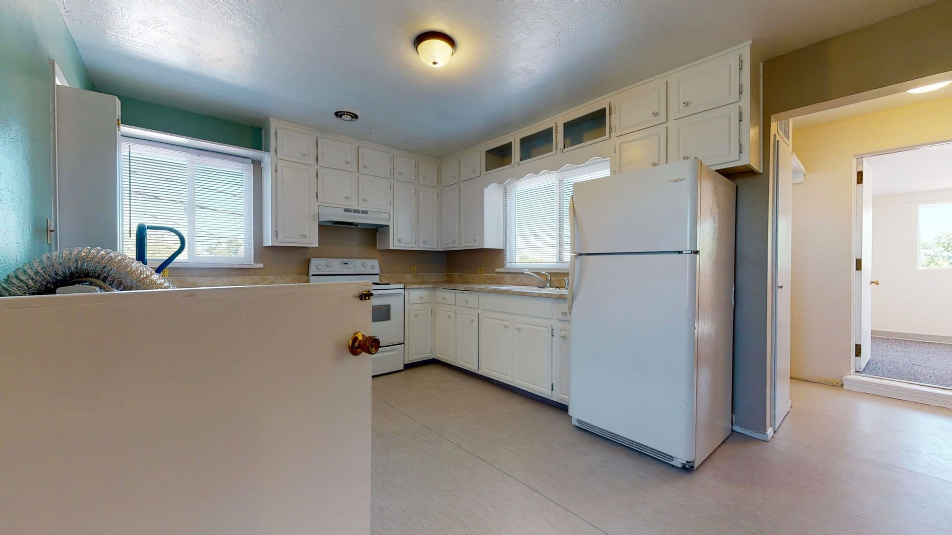 Albuquerque Apartment: 404 Prospect Ave NE