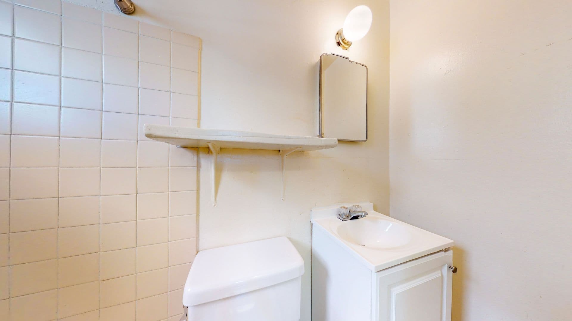 Albuquerque Apartment: 1816 Lead Avenue SE