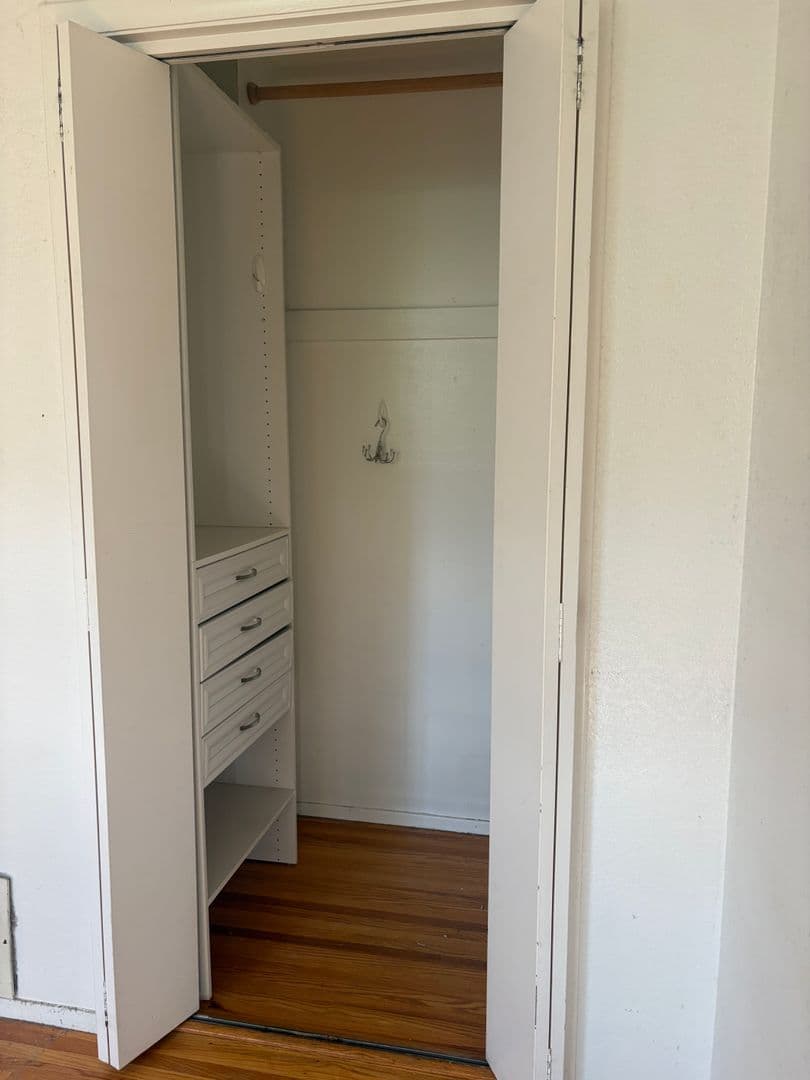 Albuquerque Apartment: 633 Monroe St. NE