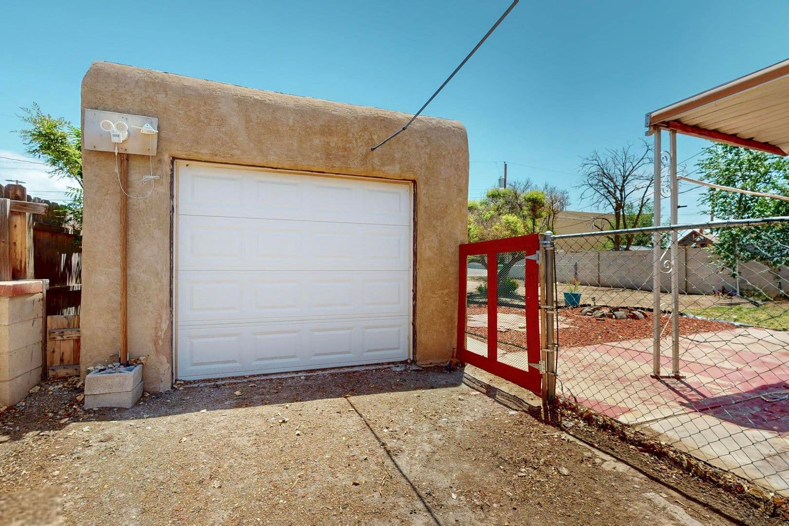 Albuquerque House: 5016 5th Street NW
