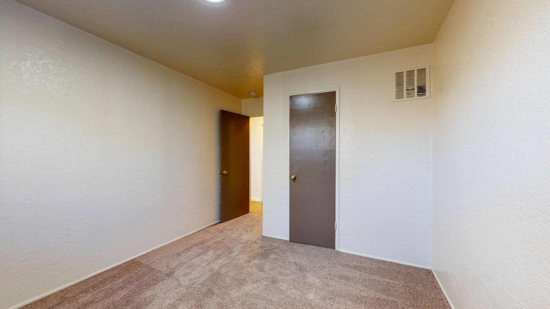 ALBUQUERQUE House: 6112 Zimmerman Avenue NE