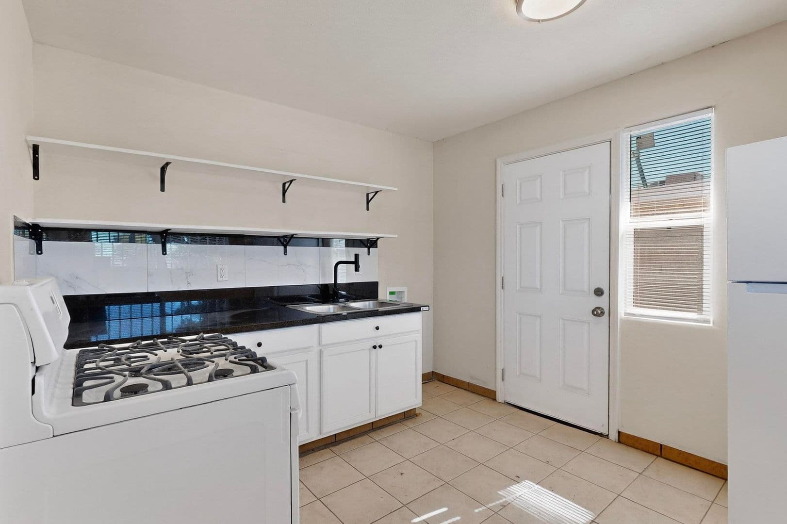 Albuquerque Apartment: Z536 Cardenas Dr SE