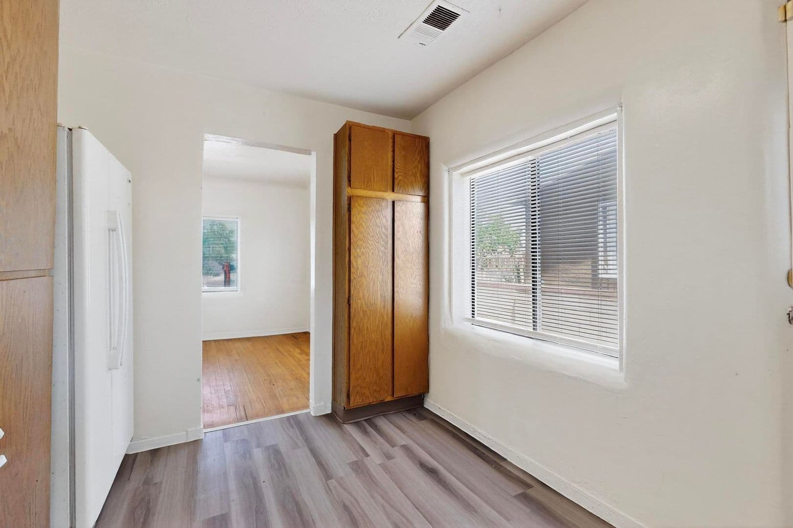 Albuquerque House: 5016 5th Street NW