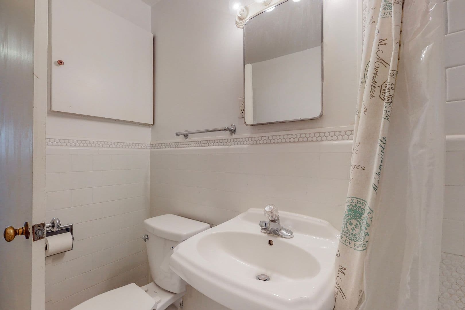 Albuquerque House: 1716 Bryn Mawr Dr NE