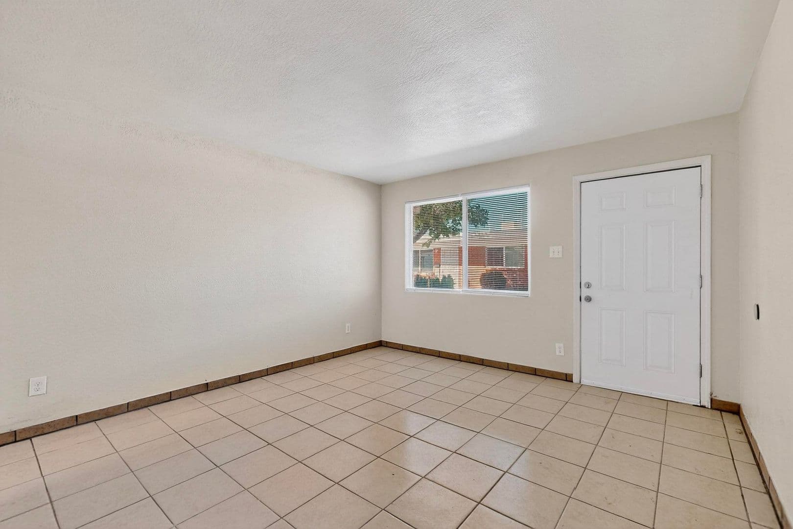 Albuquerque Apartment: Z540 Cardenas Dr SE
