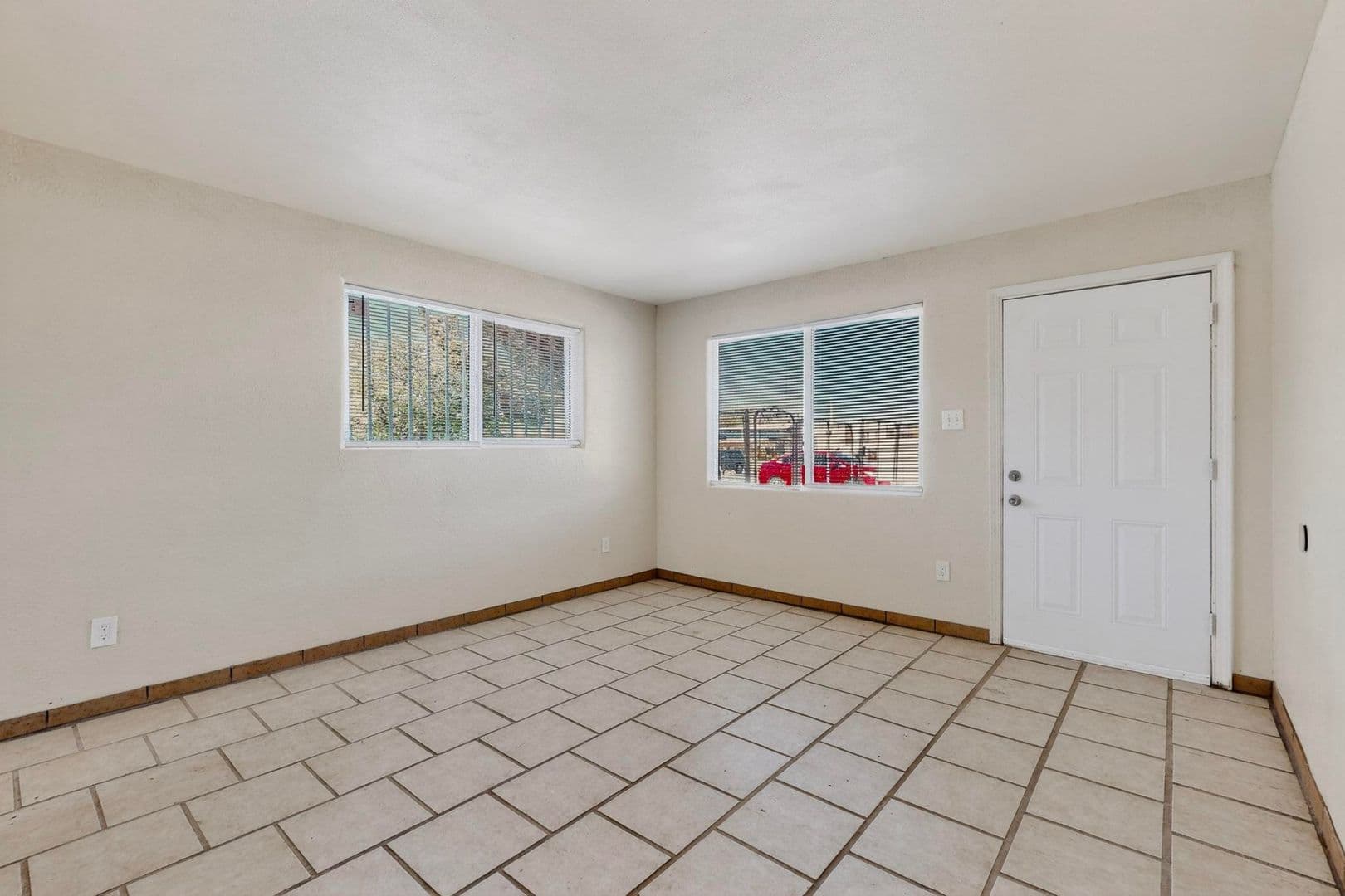 Albuquerque Apartment: Z536 Cardenas Dr SE