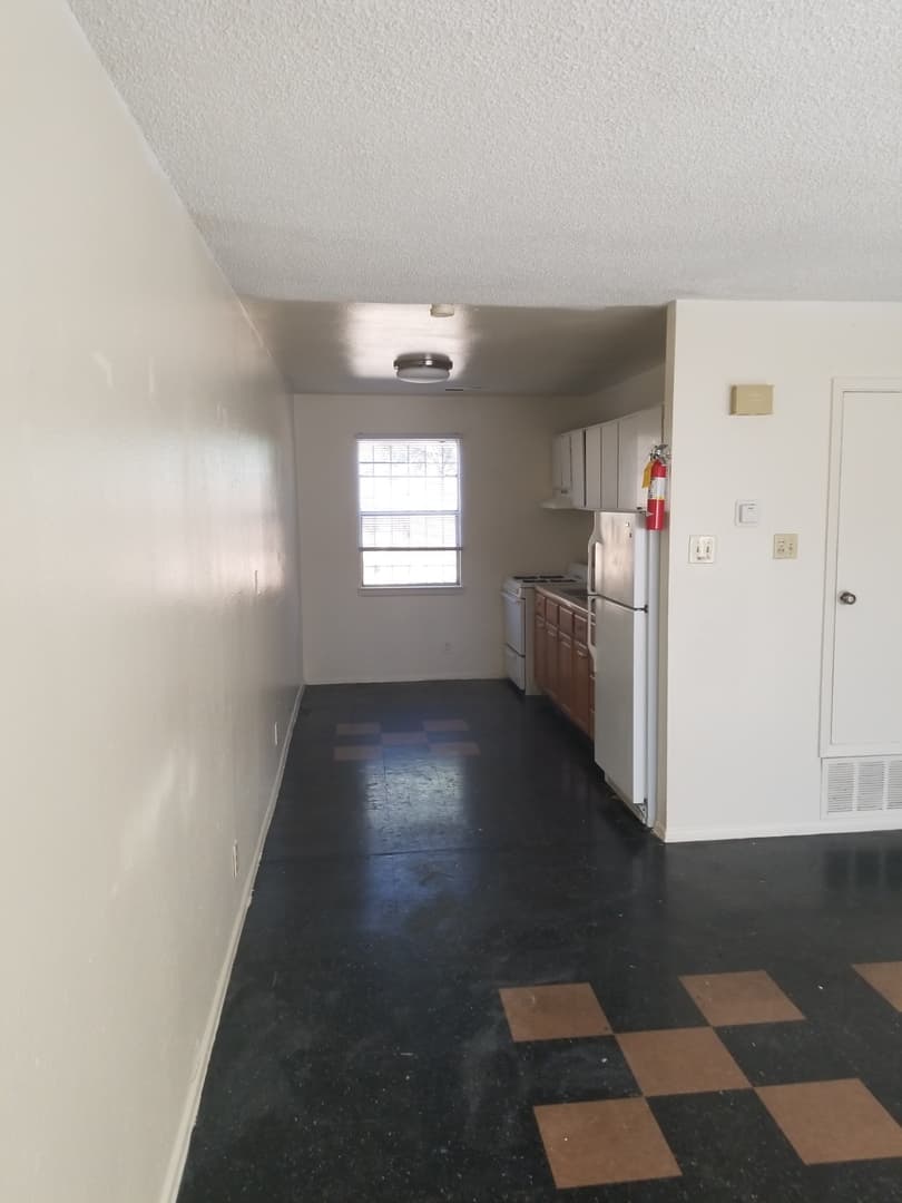 Albuquerque Apartment: 419 Vassar Dr SE
