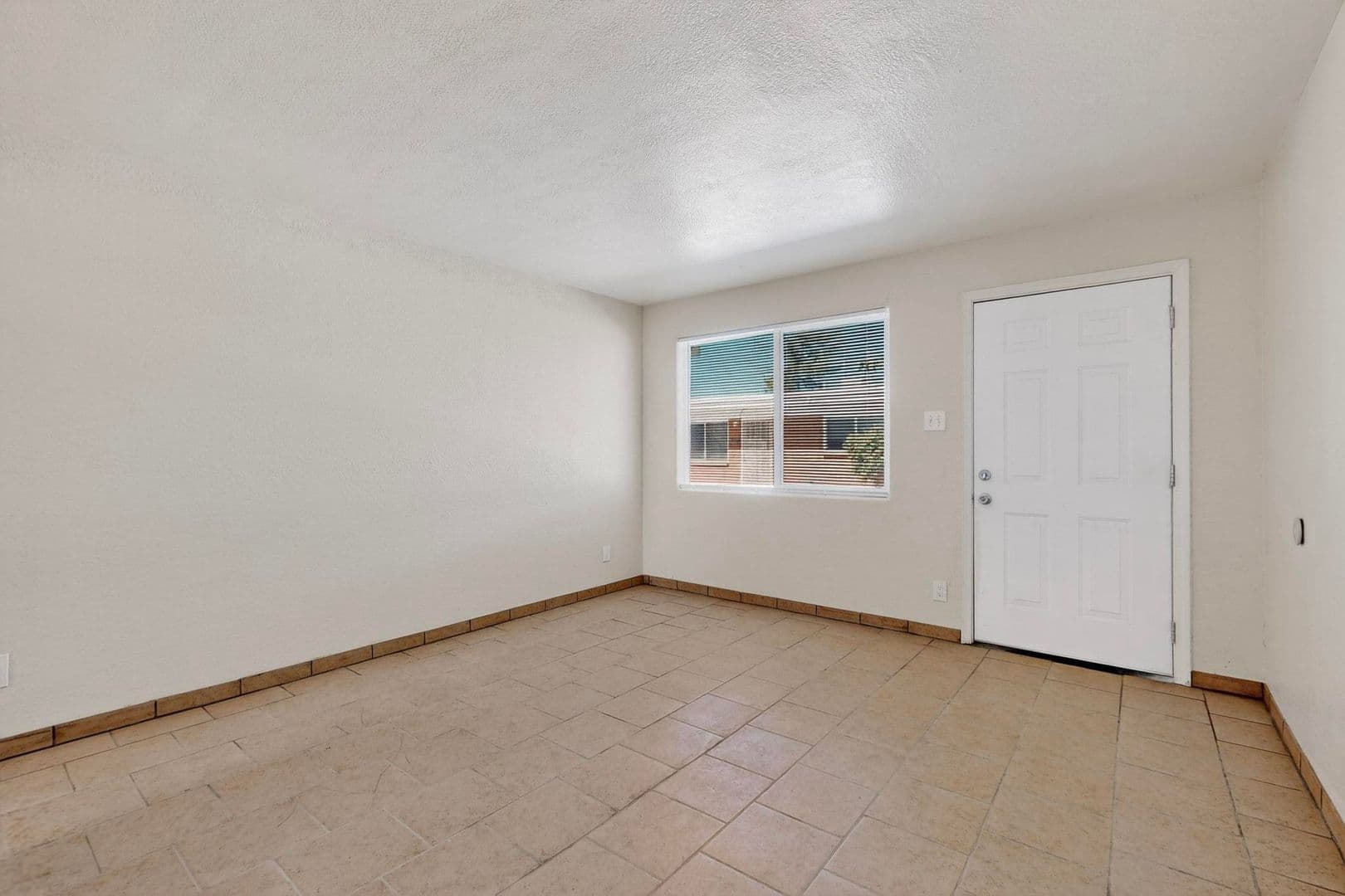Albuquerque Apartment: Z536 Cardenas Dr SE