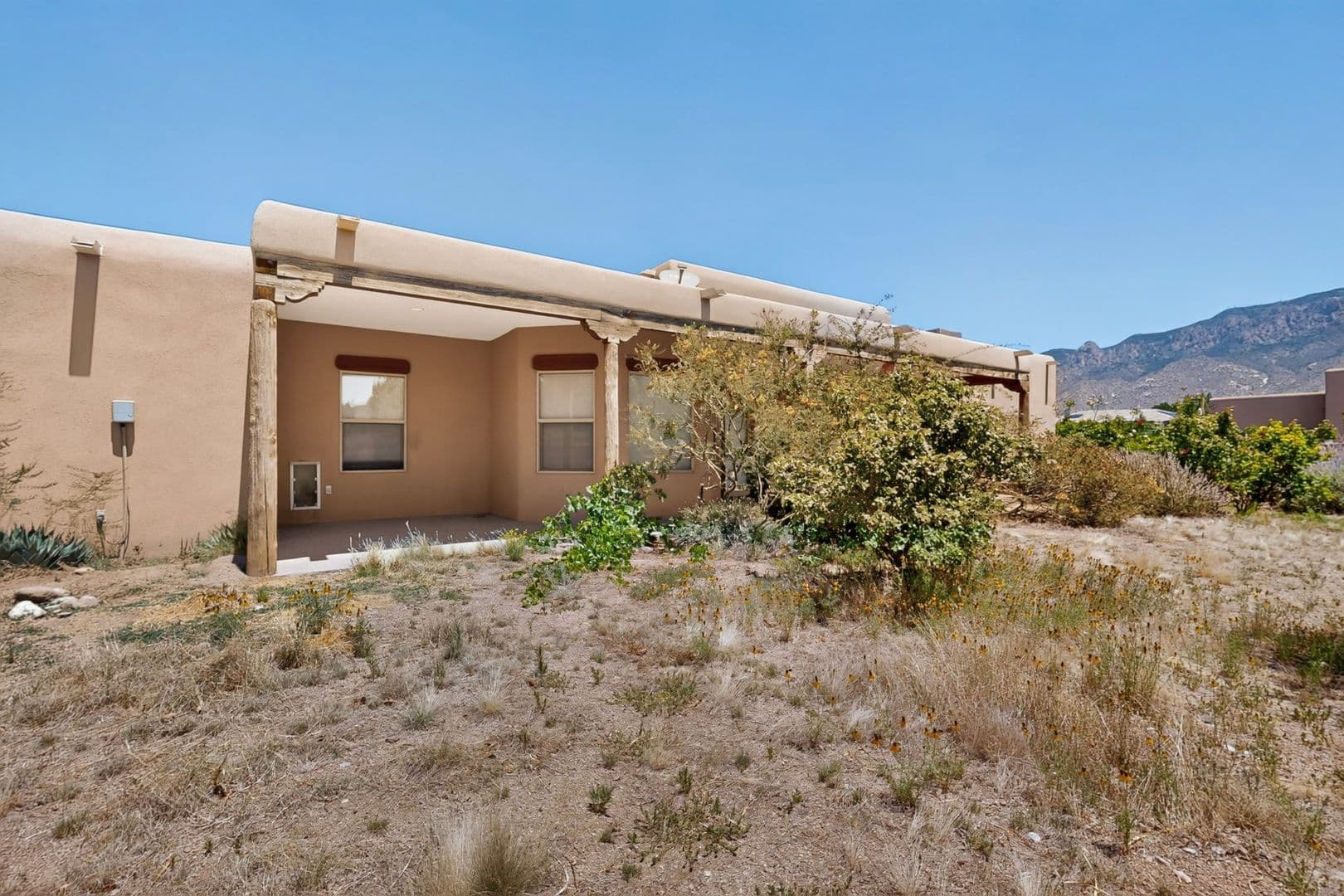 Albuquerque House: 10900 San Francisco Rd NE