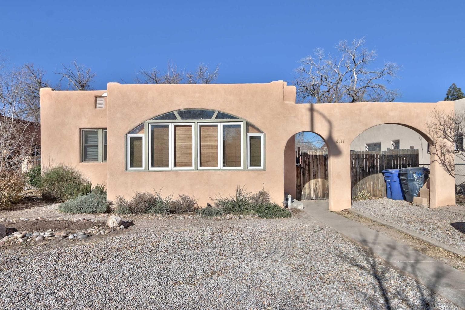 Albuquerque Apartment: 2111 Lead Avenue SE