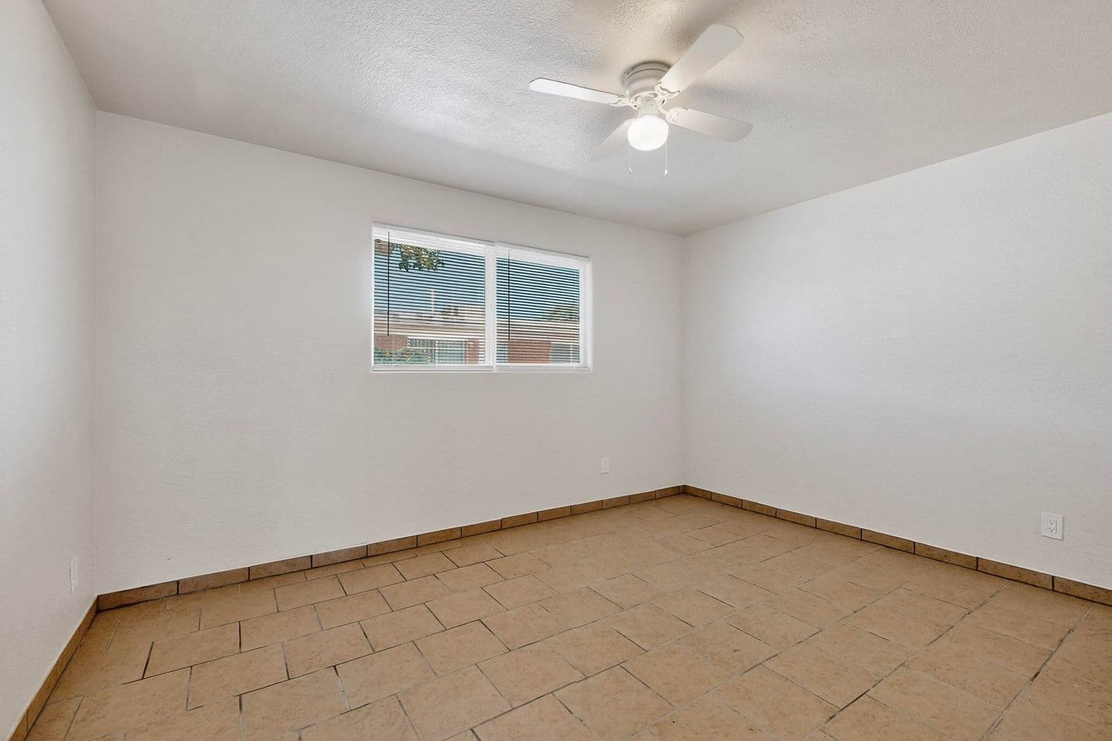 Albuquerque Apartment: Z536 Cardenas Dr SE