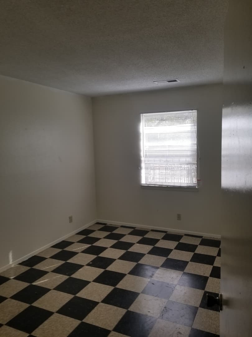 Albuquerque Apartment: 419 Vassar Dr SE