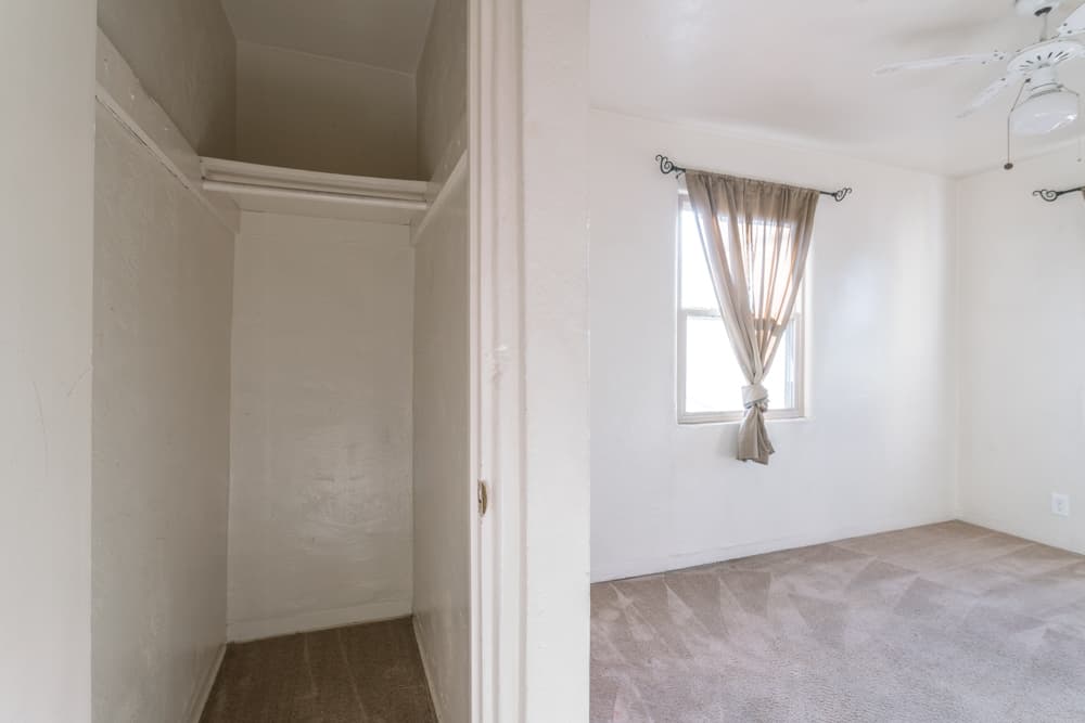 Albuquerque Apartment: 420 Jefferson St NE