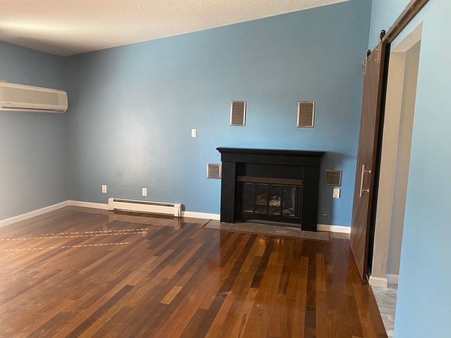 Albuquerque House: 2523 Claremont Court NE