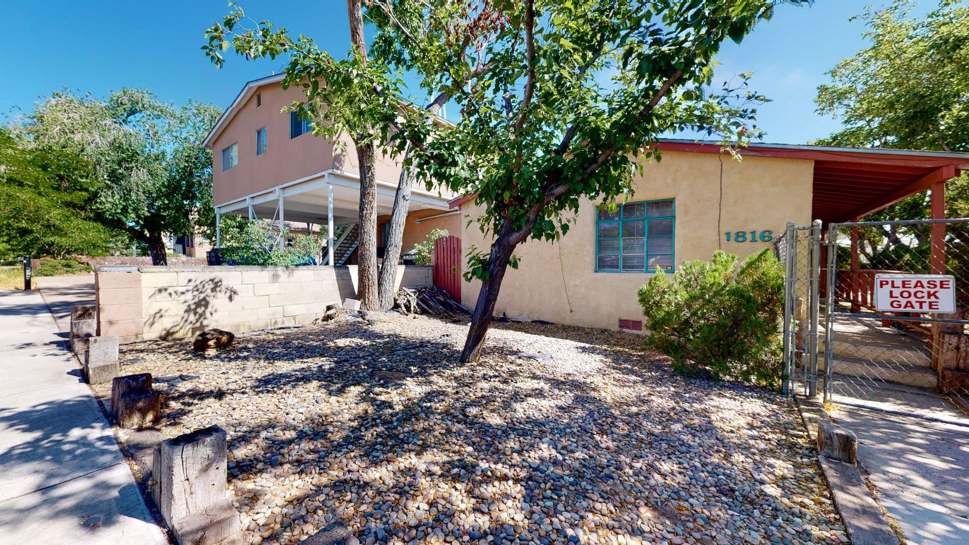 Albuquerque Apartment: 1816 Lead Avenue SE